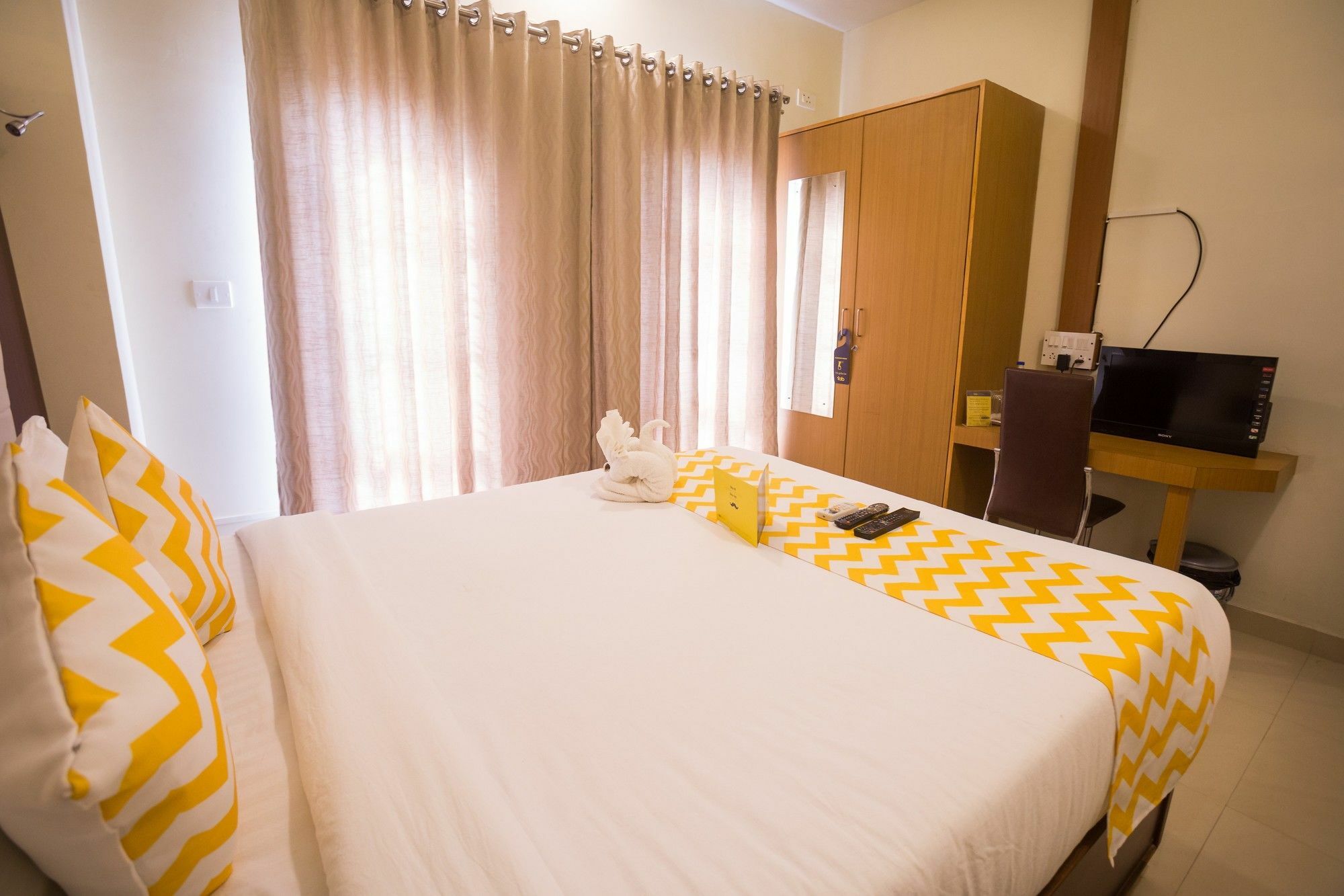 Fabhotel Millenium Stay Indiranagar Bangalore Exterior photo